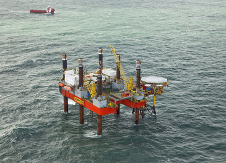 Accommodation & Crane support Accommodation & Crane support